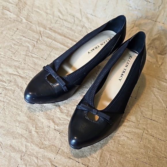 Ellen Tracy Loivia Black Leather Heels Size 7.5M great Condition - Picture 1 of 6